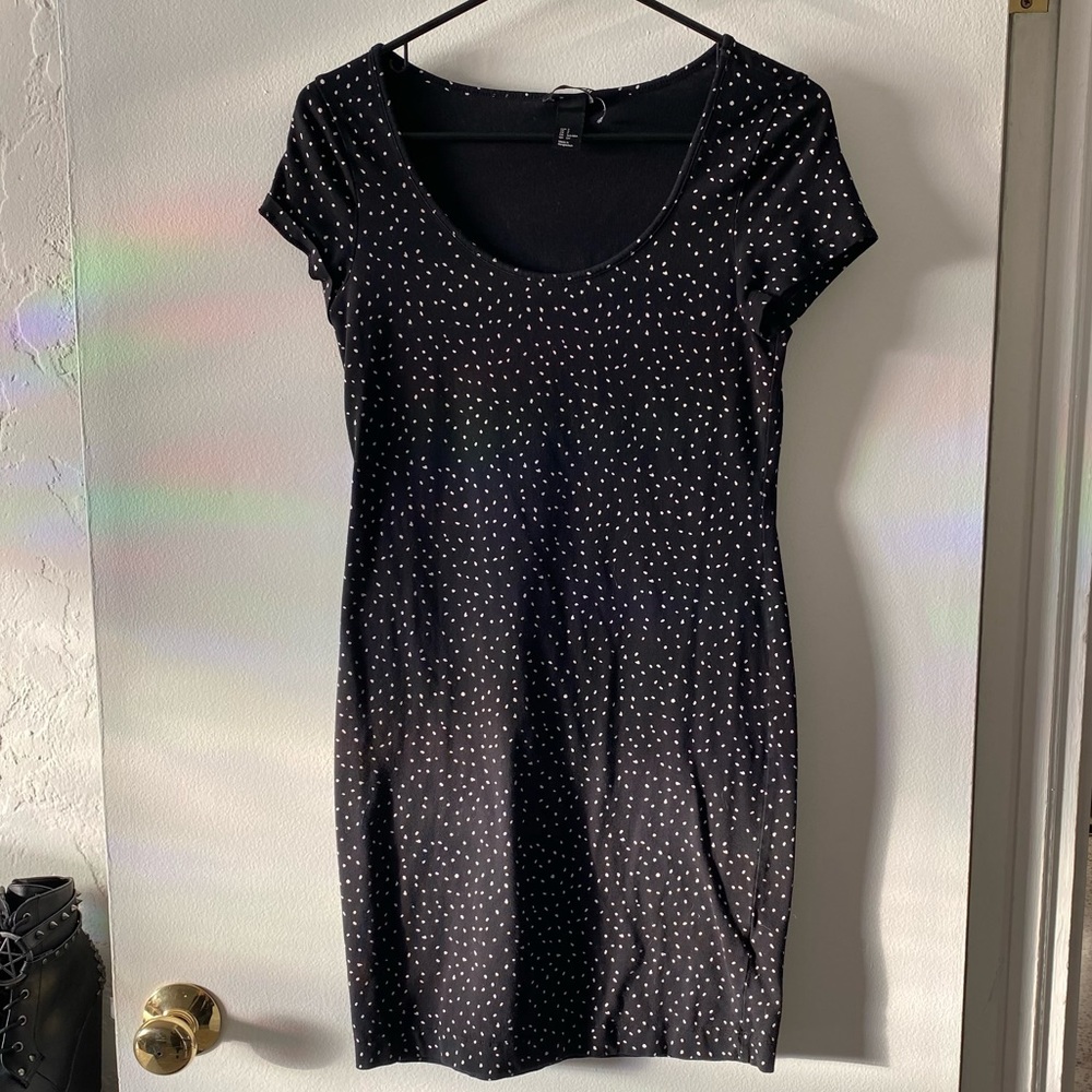H&M tshirt dress polka dot black and white